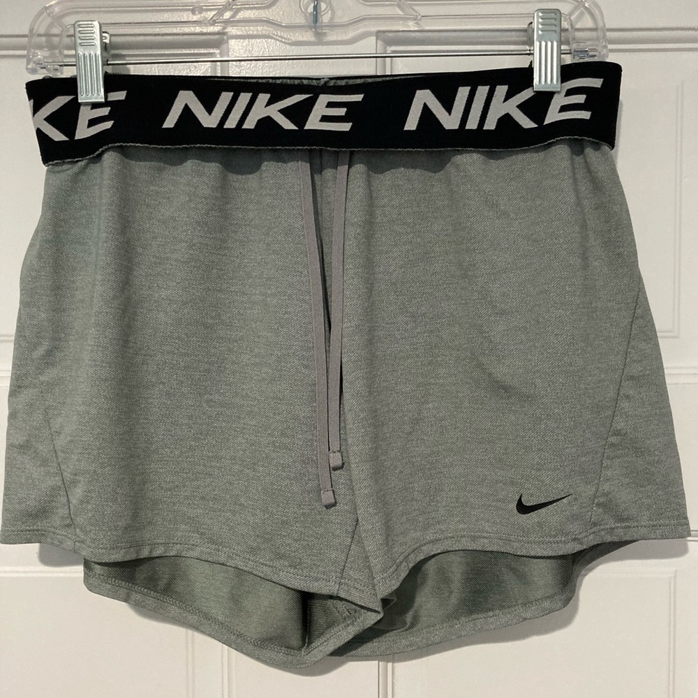 Nike Dri Fit Women’s Shorts size S